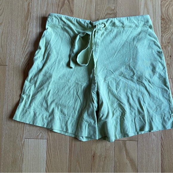 Pansy Co gym shorts - medium - avocado green - Picture 1 of 9
